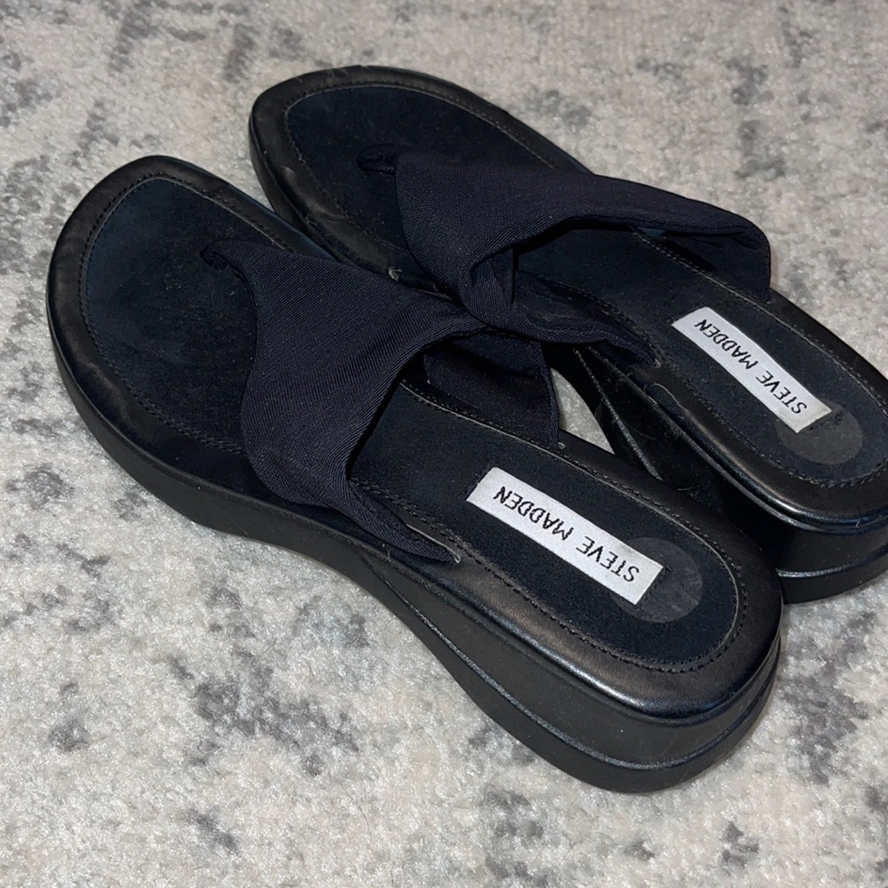 Steve Madden sandals. Great condition. Size 9